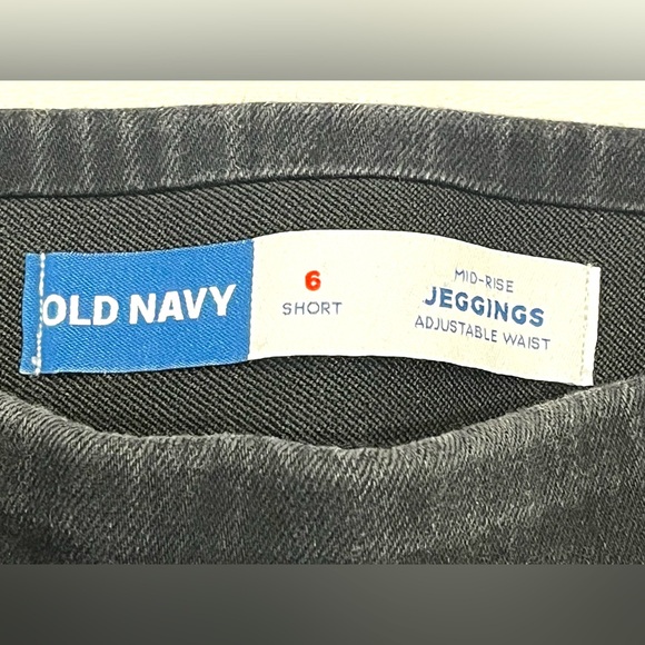 Old Navy Women's Black Mid-Rise Jegging Stretch Waist Size 6 SHORT Jeans - Picture 4 of 15